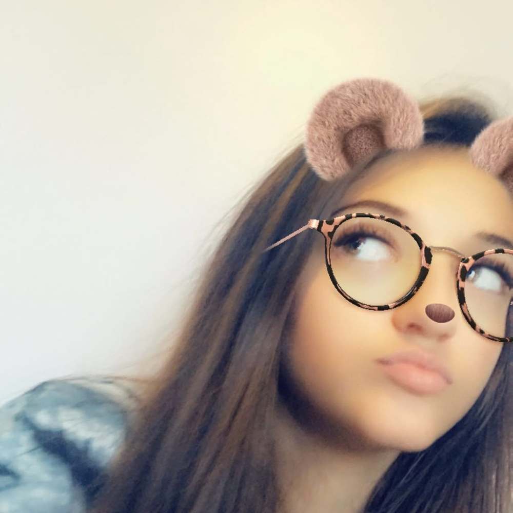 Meet your Posher, Lexi